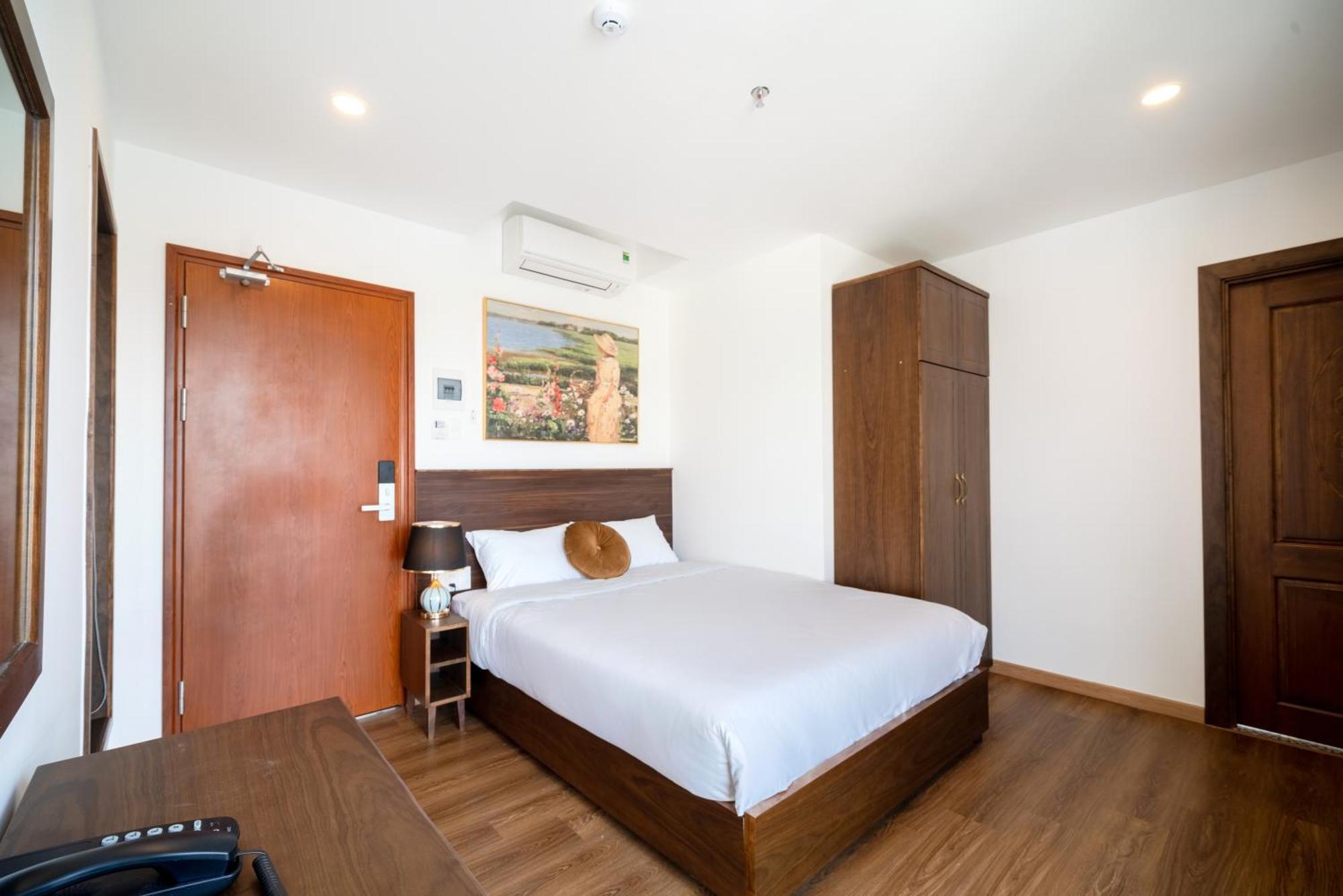 Langmandi Hotel & Apartment Дананг Екстер'єр фото