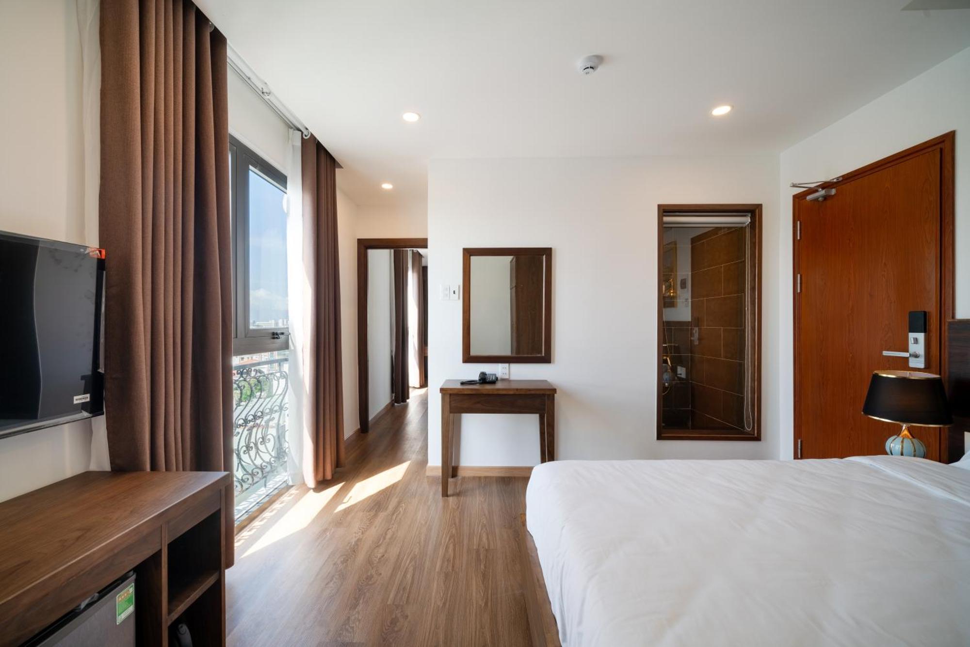 Langmandi Hotel & Apartment Дананг Екстер'єр фото