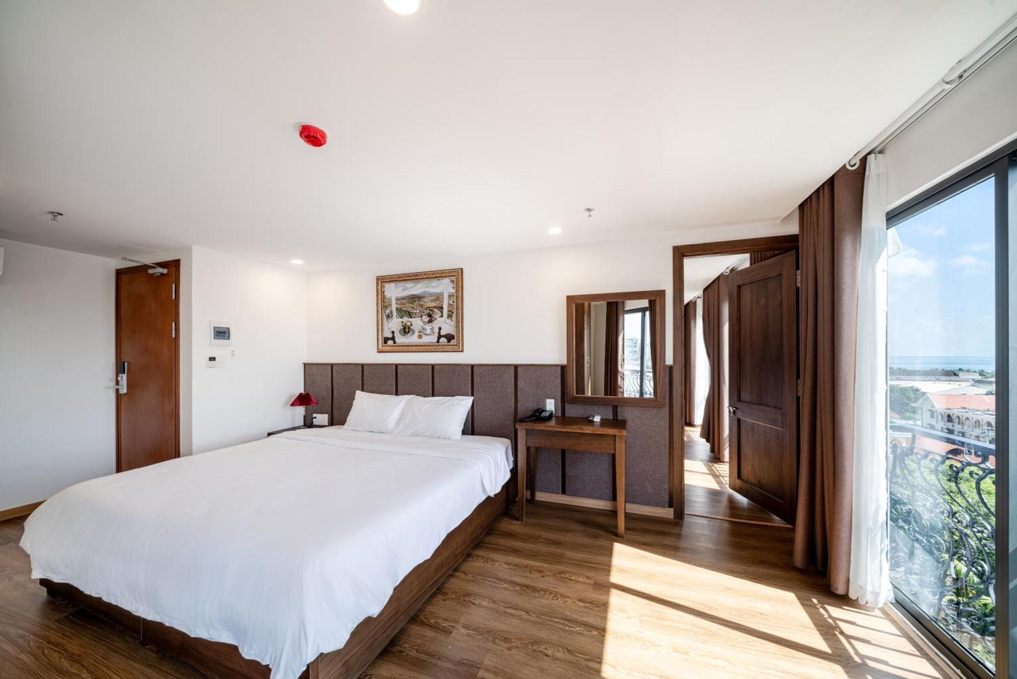 Langmandi Hotel & Apartment Дананг Екстер'єр фото